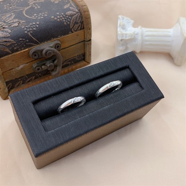 Nhẫn Couple - Bản Bo Tròn Line Chéo 1 Viên Đá - Couple Rings 2772NH