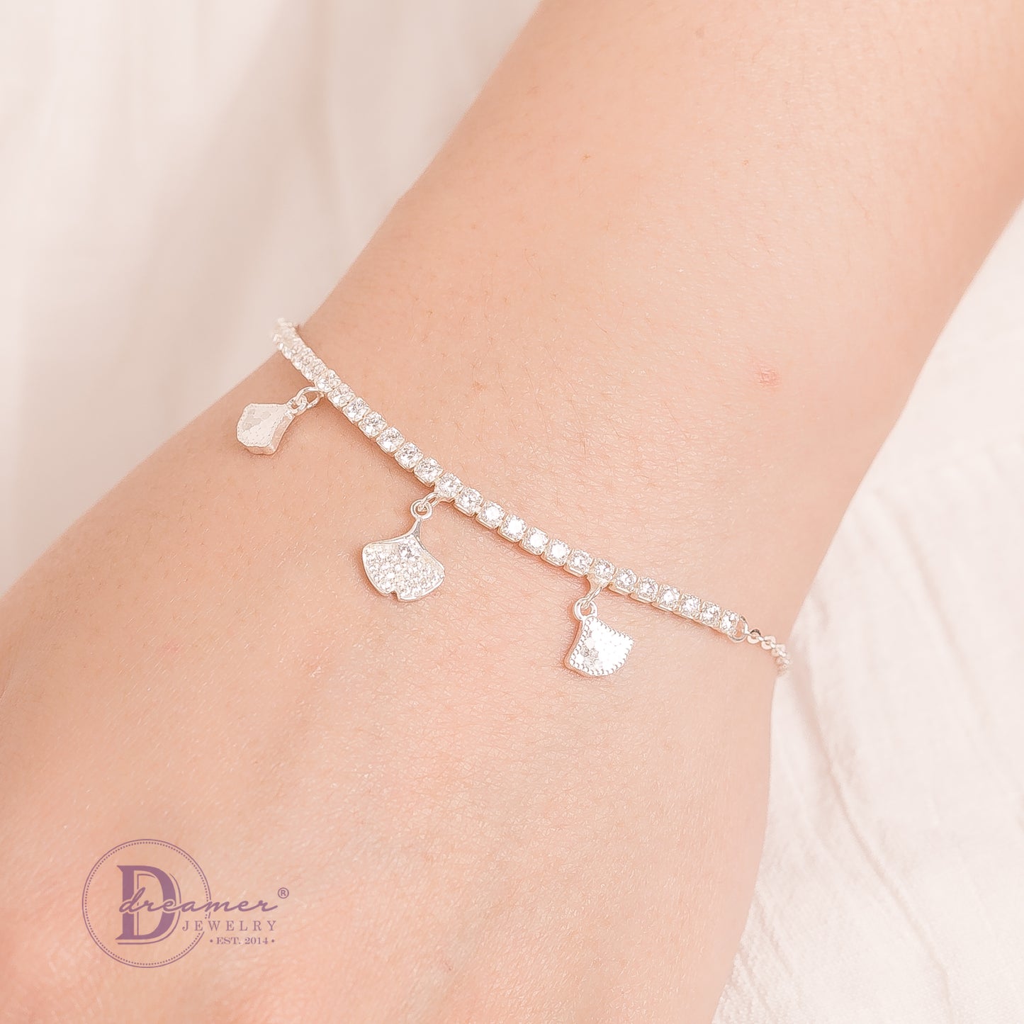 Lắc Tay 3 Lá Ginko Tòn Ten 1 Hàng Đá Lấp Lánh - Ginko Leaf Silver Bracelet