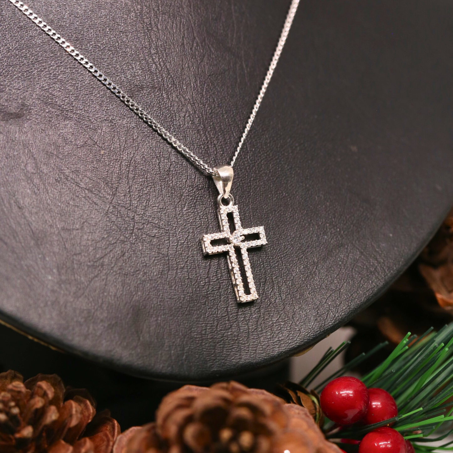 Dây Chuyền Thánh Giá Đính Đá Bạc 925 - Cross Pendant Necklace