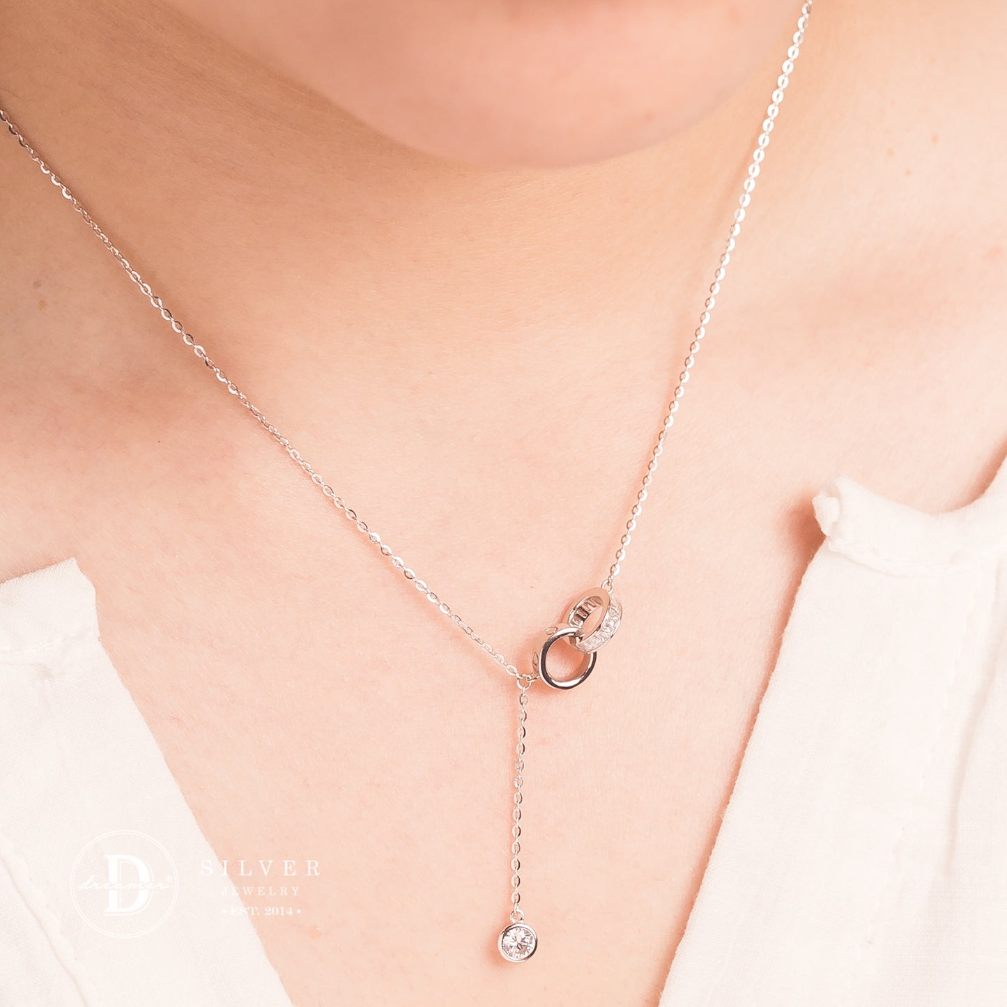 Dây Chuyền Holding Circle & Falling Stone Silver Necklace 1192DCH