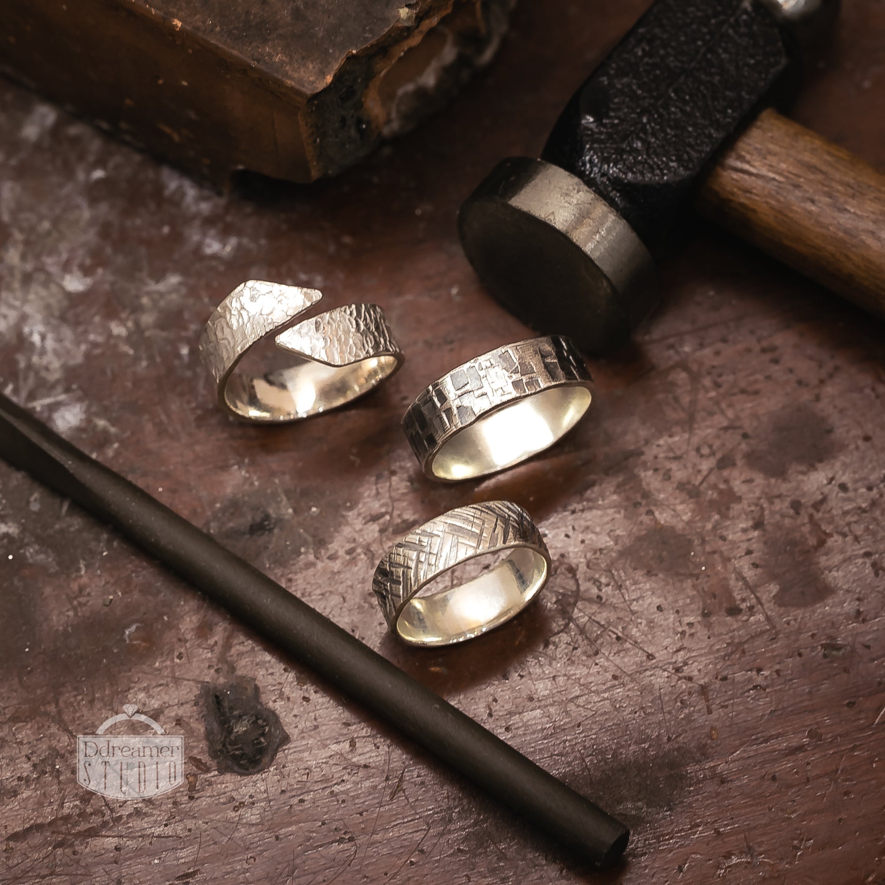 Sáng Tạo Nhẫn Bạc Độc Đáo Tại Workshop Trang Sức Ddreamer