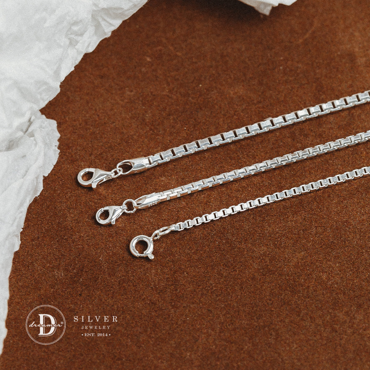 Các Kiểu Lắc Tay Xích Trơn Minimal