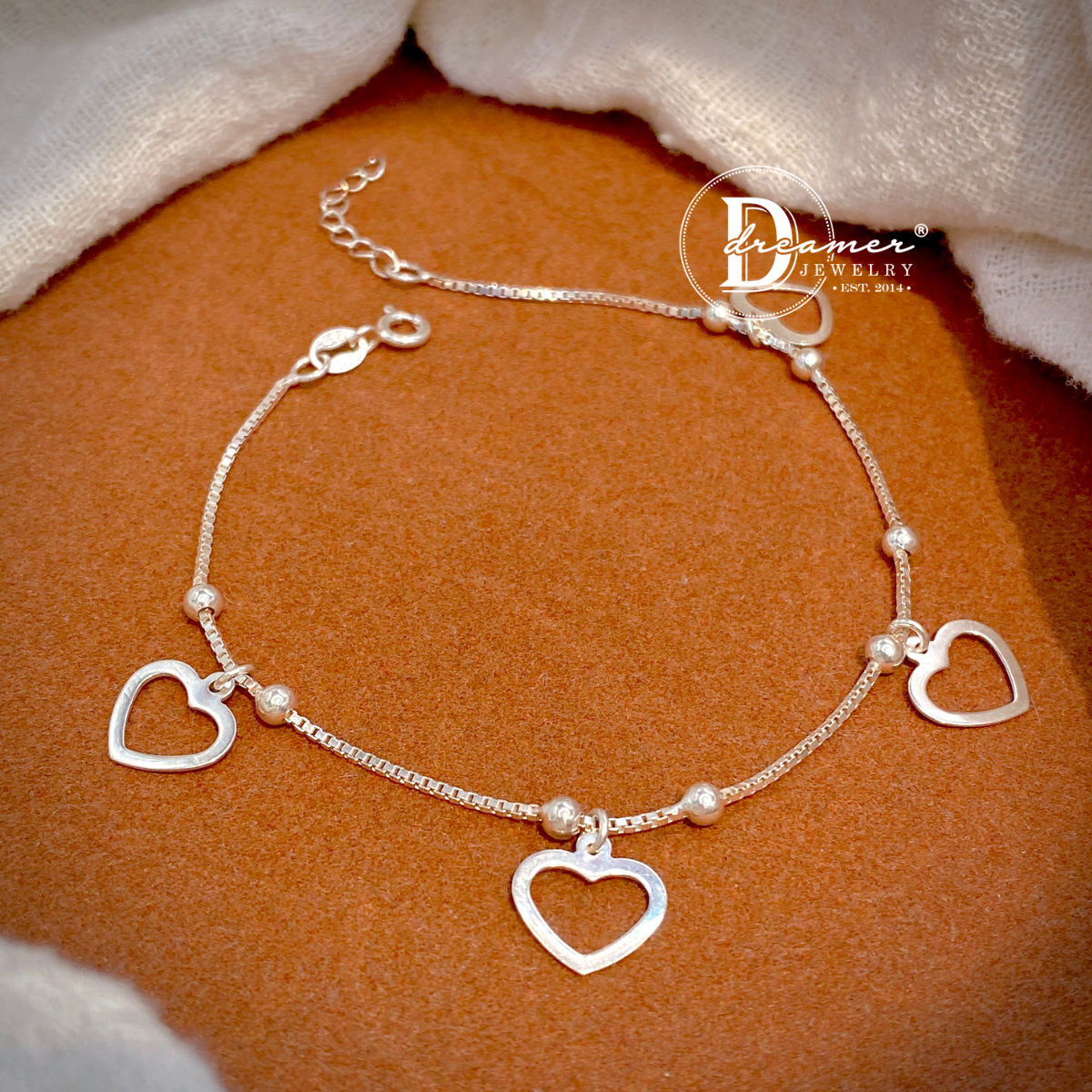 Lắc Tay Bạc 925 Dây Box Charm 3 Trái Tim Rỗng Nữ Tính (Trio Open Hearts)