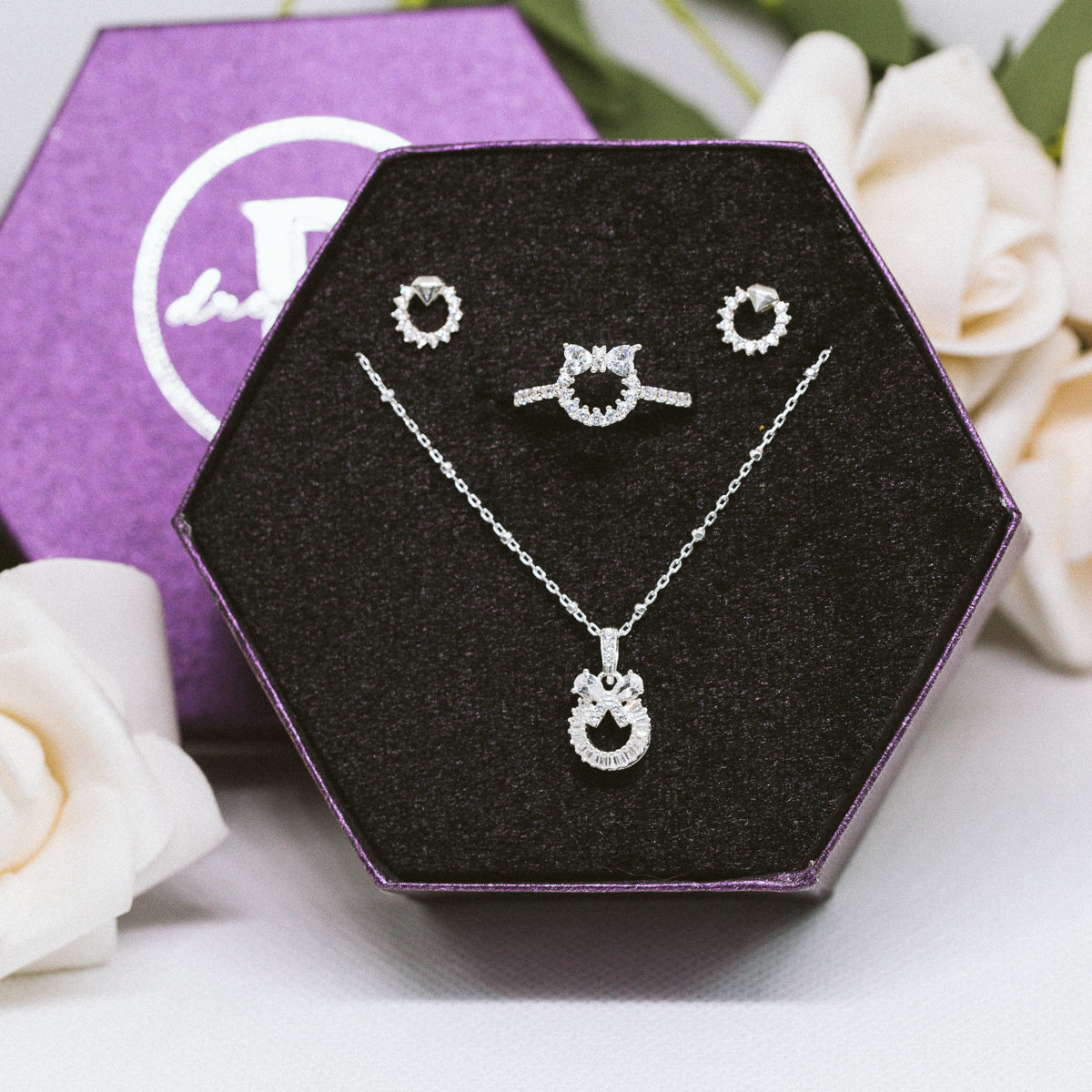 [Women's Day Gift] Bộ Trang Sức Bạc Cao Cấp 925 - Quà 20.10 - Bộ Trang Sức Nơ Đính đá
