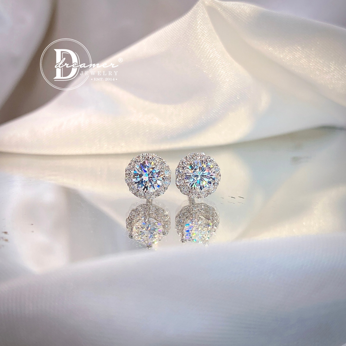 Bông Tai Bạc 950 Halo Cánh Hoa Đá Moissanite Viên Chủ 5li - Flower Halo Moissanite Silver Earrings (MBT044)