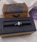 Nhẫn Kim Tiền - Line Đá Chéo 1 Đồng Tiền Móc Máy & 1 Viên Đá CZ - Silver Ring 2267NH