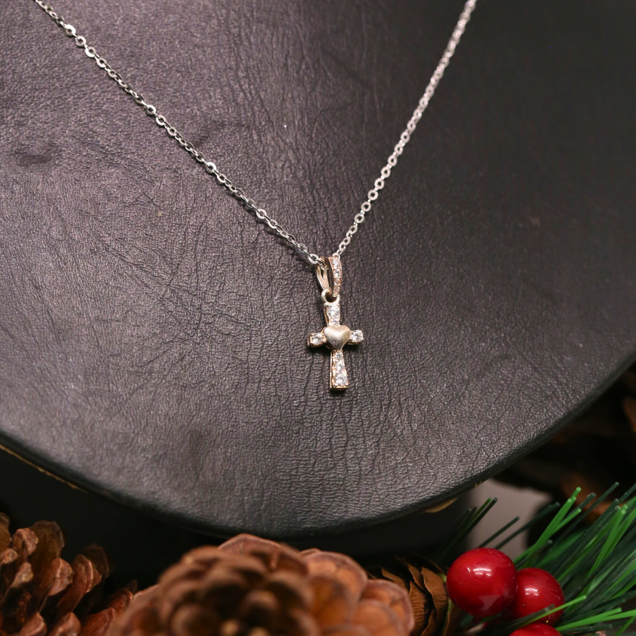 Dây Chuyền Thánh Giá Trái Tim Đính Đá Nhỏ - Heart Sparkling Cross Silver Pendant Necklace