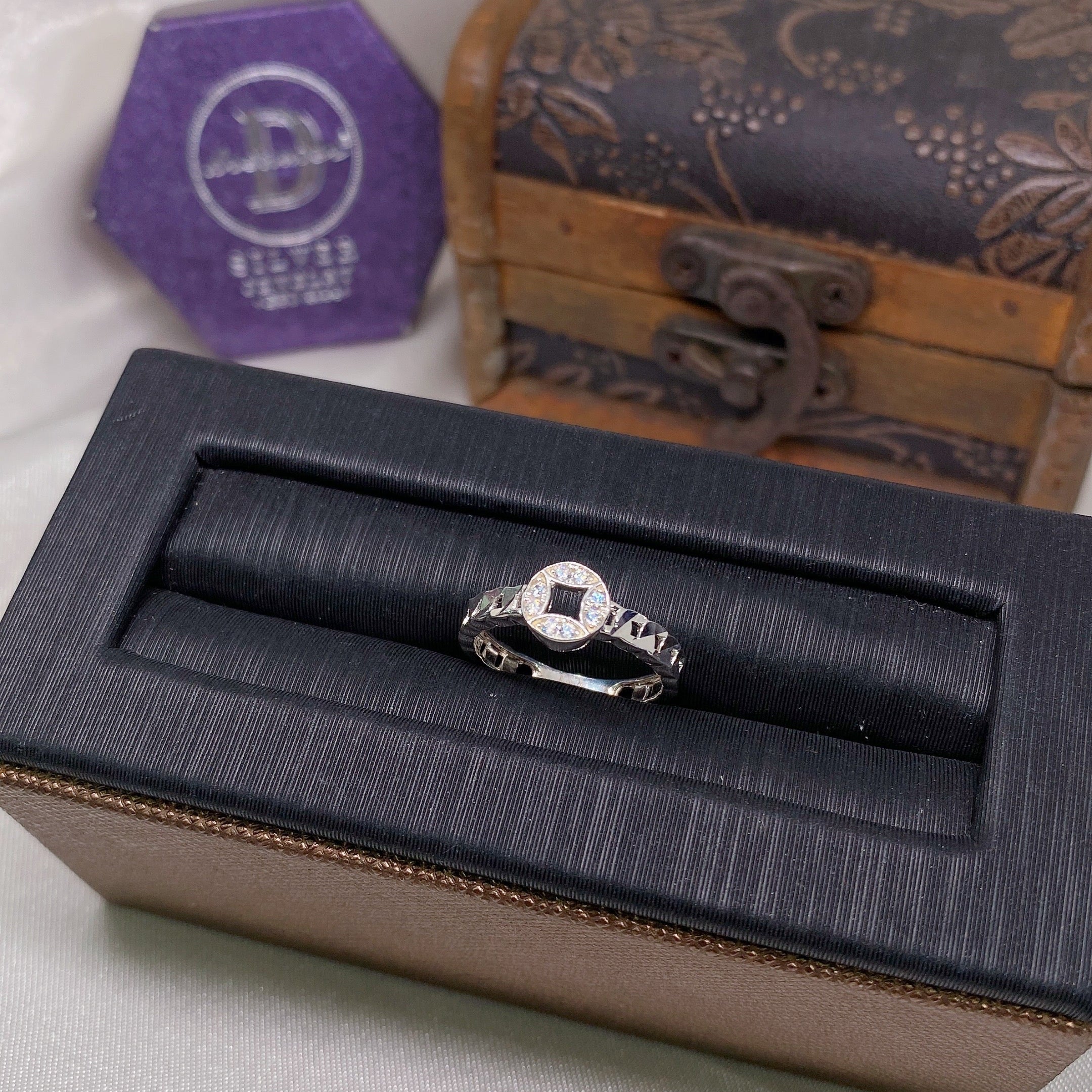 Nhẫn Kim Tiền - 1 Đồng Tiền đính đá bản xích móc máy - Lucky Coin Silver Ring 2745NH