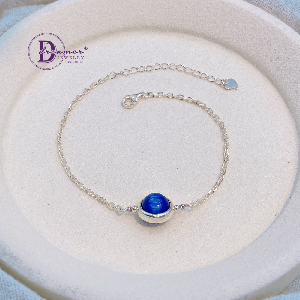 Personalized Deep Blue Kyanite Silver Chain Bracelet – Alphabet Option