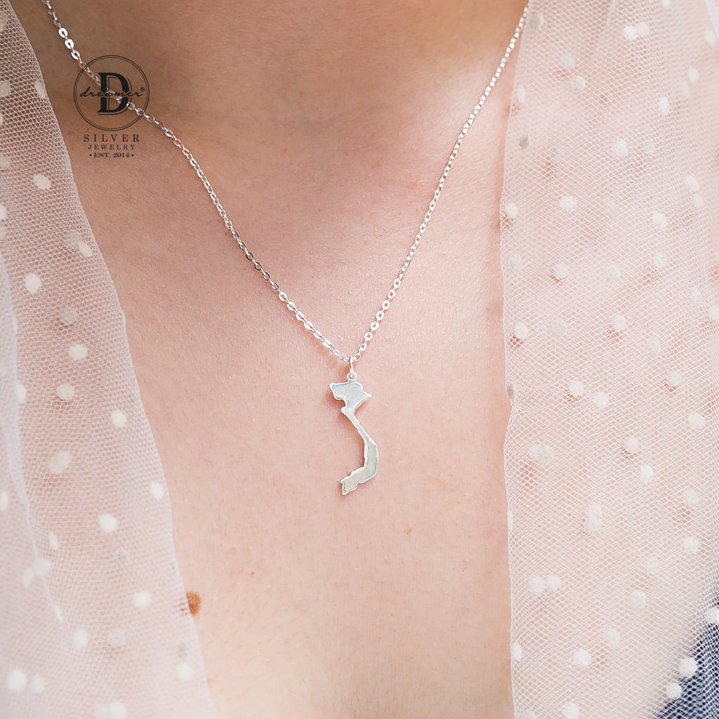Vietnam Map S-Shape 925 Sterling Silver Necklace