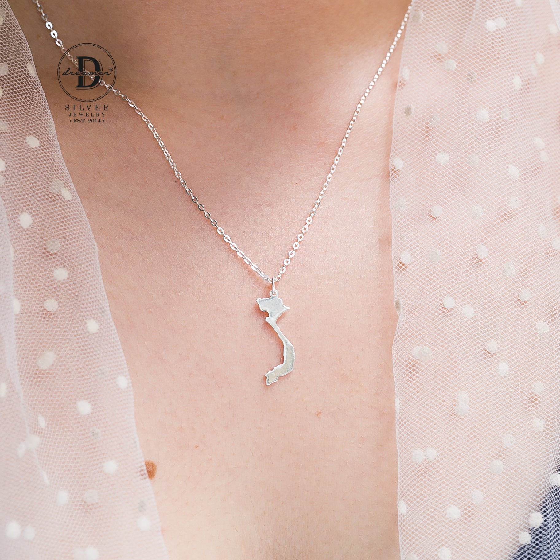 Vietnam Map S-Shape 925 Sterling Silver Necklace