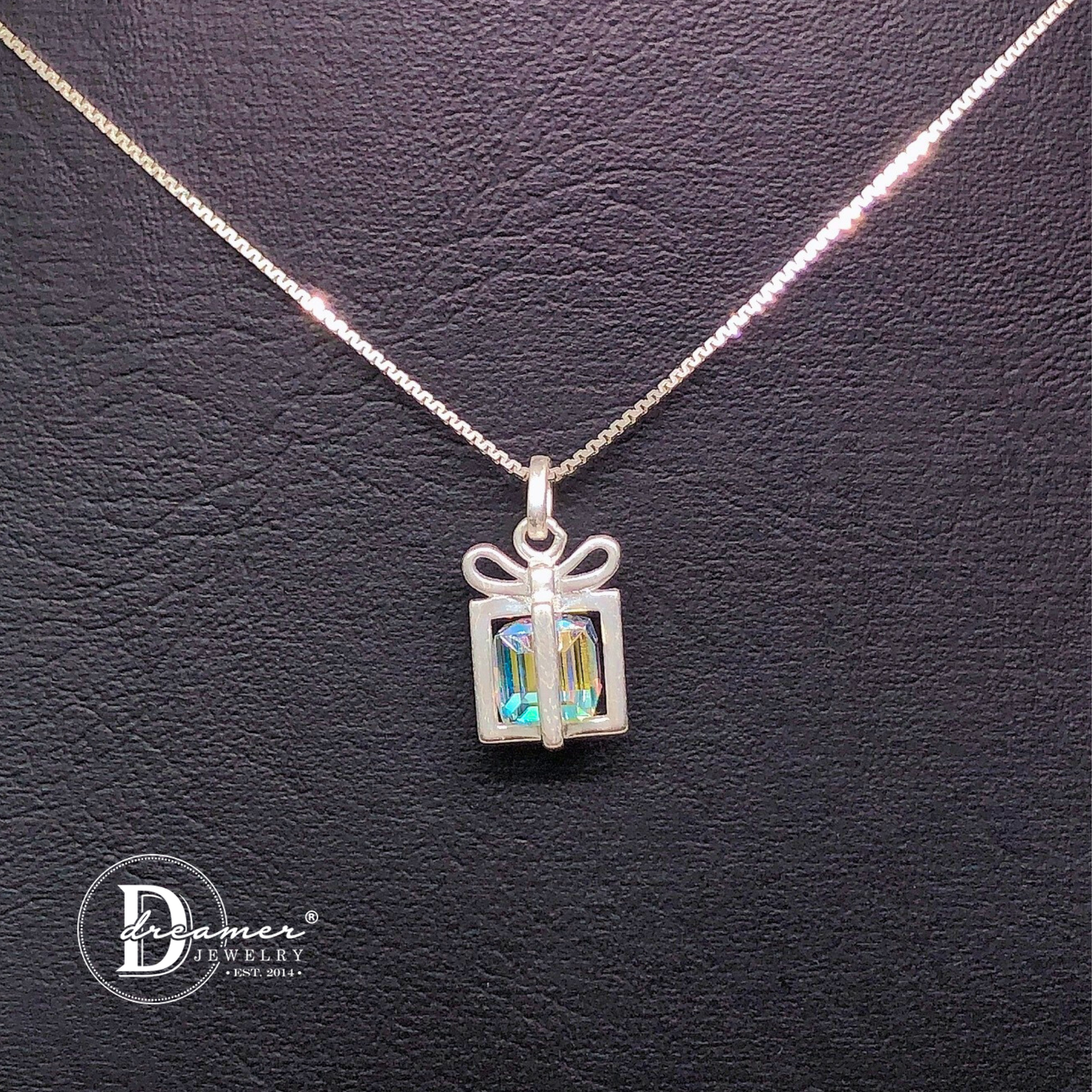 Dây Chuyền Hộp Quà Đính Đá Xinh Xắn - Sparkling Gift Box Pendant Silver Necklace