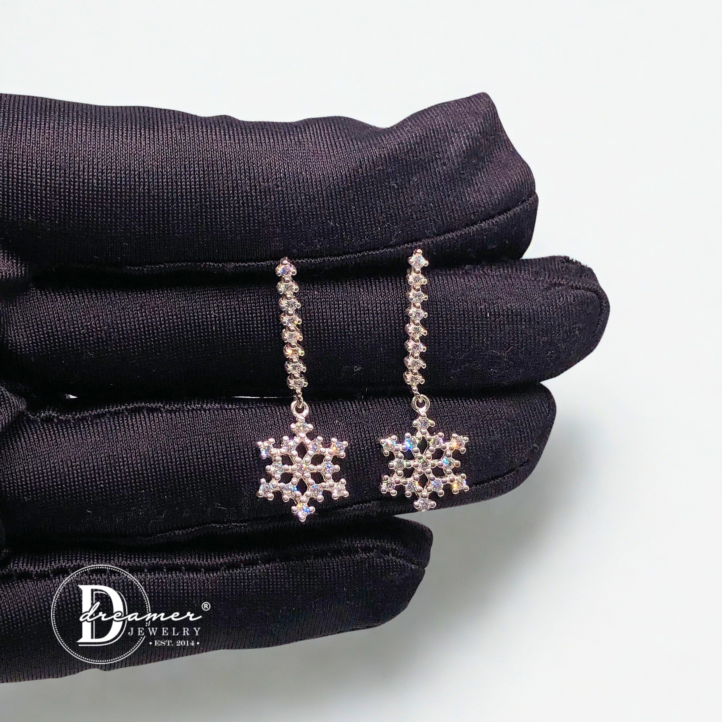 Bông Tai Hoa Tuyết Đính Đá - Snowflake Sparkling Bar Earrings - 1289BTH