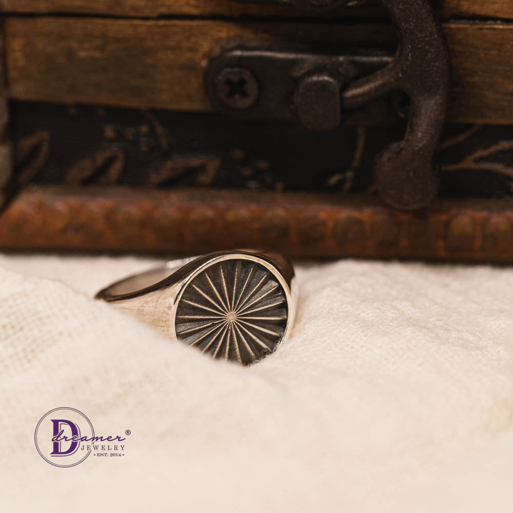 Oxidized Sunlight Round Signet Ring 925 Silver (13mm)