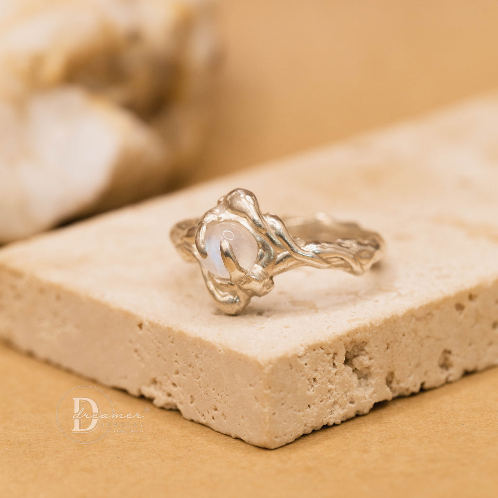 Unique Lost-Wax Melting Moonstone Silver Ring - Only 1 Piece - Organic Design