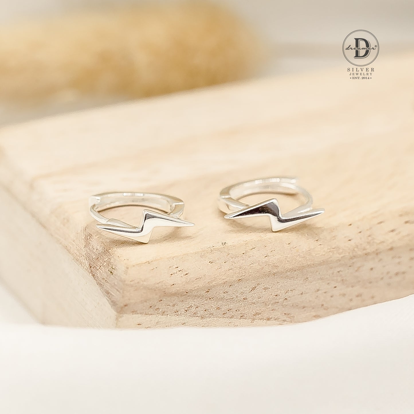 Bông Tai Khoen Tia Chớp - Minimal Flash Silver Hoops Earrings