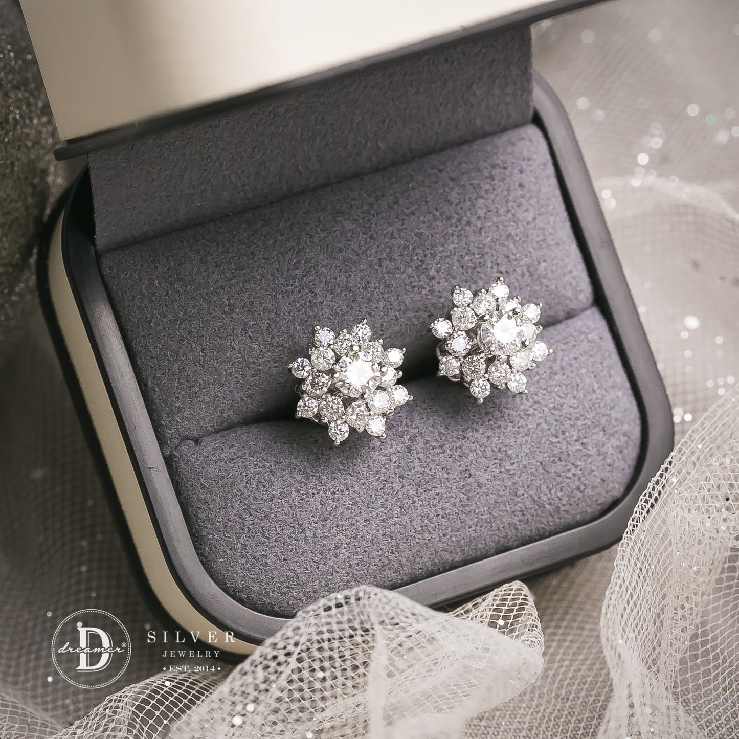 Bông Tai Bạc 950 Đá Moissanite Kiểu Hoa Tuyết - Viên Chủ 4li - Snowflake Moissanite Premium Silver Earrings