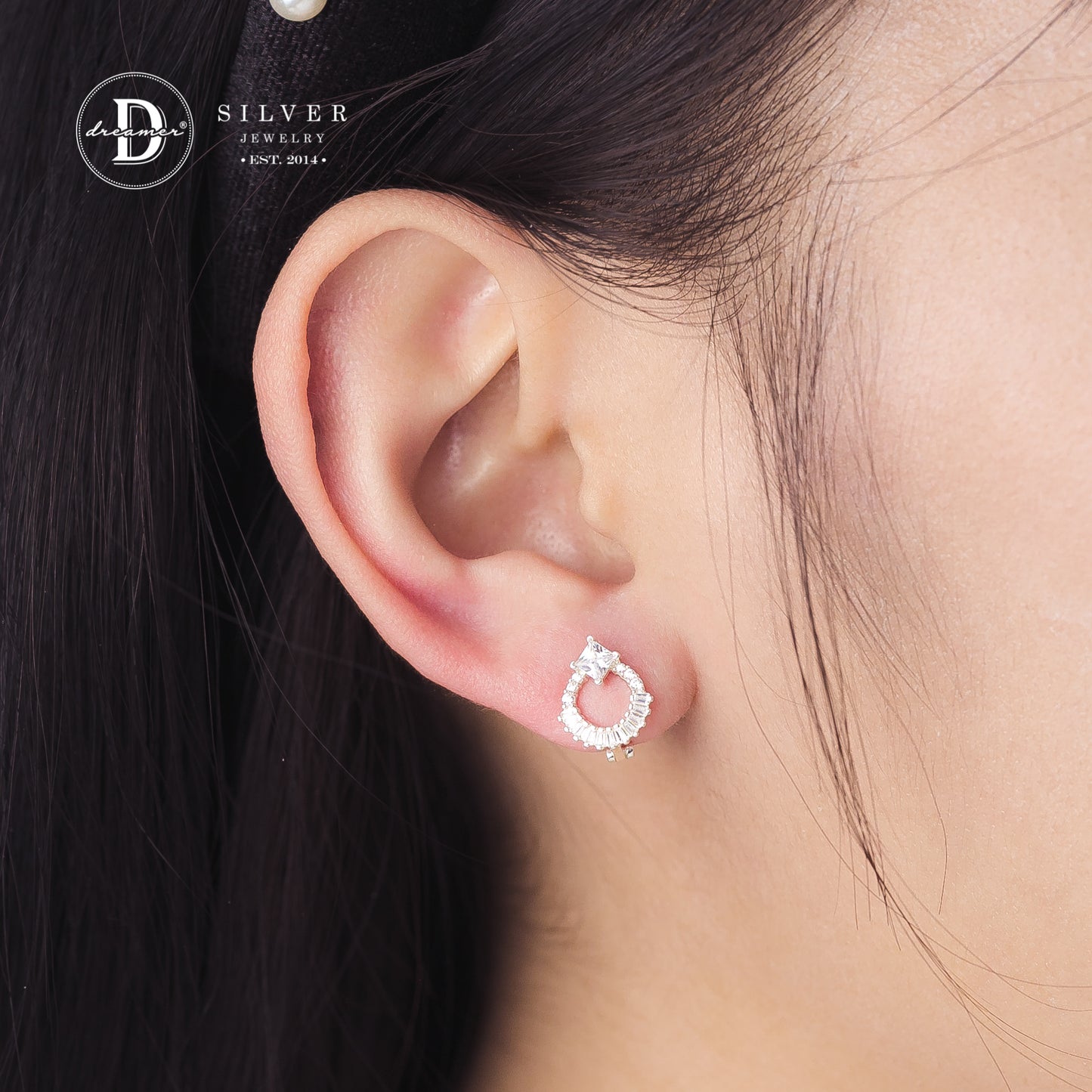 Bông Tai Khoen Gài Mặt Tròn Đính 1 Viên Đá Vuông - Halo Stone Silver Earrings