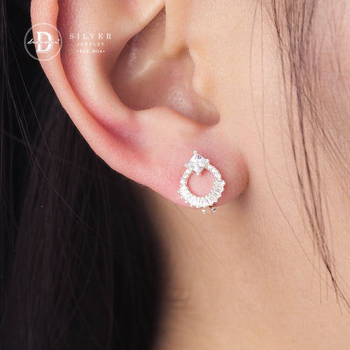 Bông Tai Khoen Gài Mặt Tròn Đính 1 Viên Đá Vuông - Halo Stone Silver Earrings