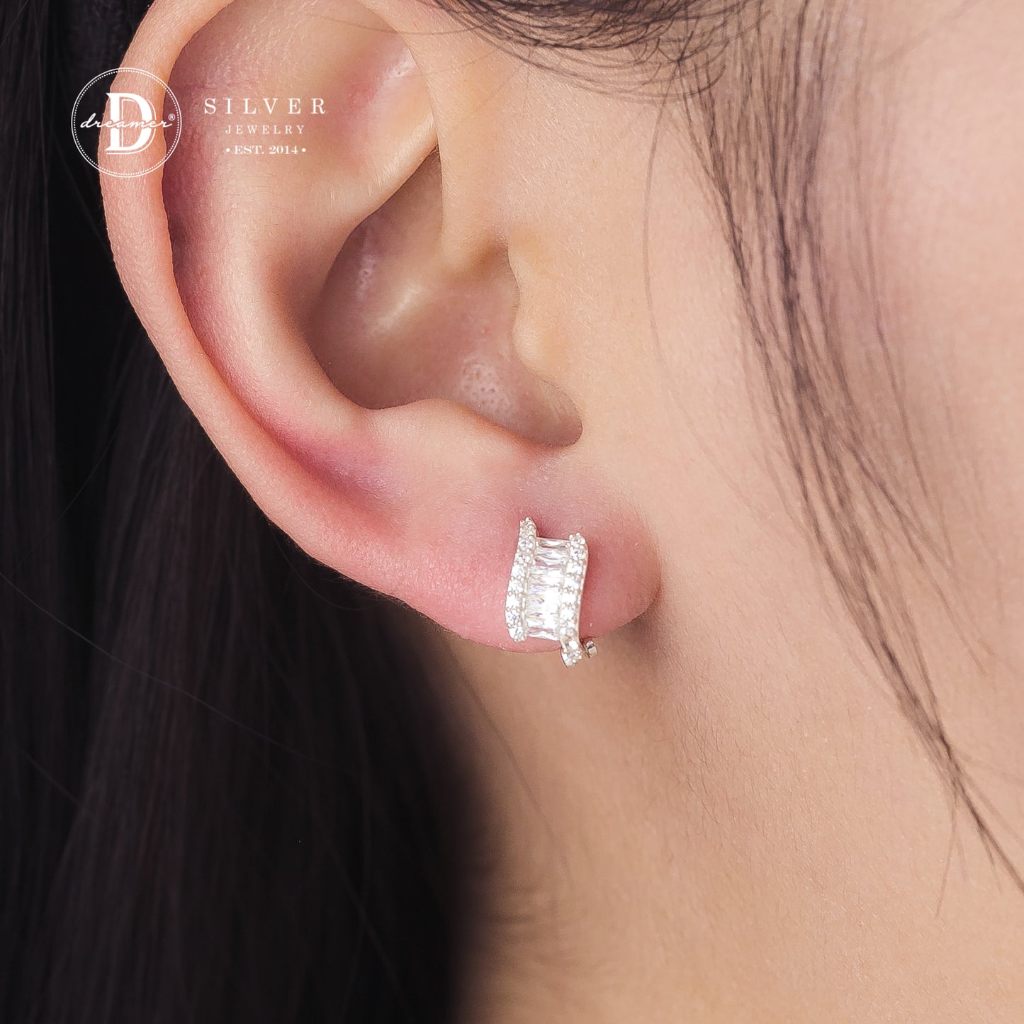 Bông Tai Khoen Gài Mặt Chữ Nhật Đá Baguette Gợn Sóng - Baguette Stone Silver Earrings