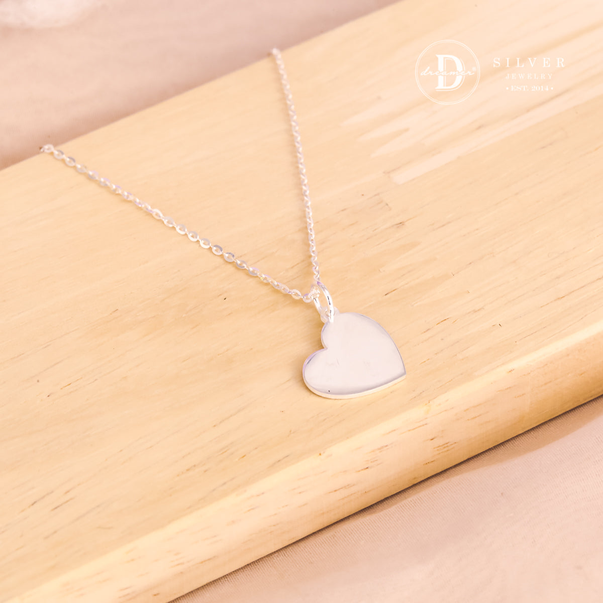 Dây Chuyền Trái Tim Trơn Khắc Chữ Theo Yêu Cầu