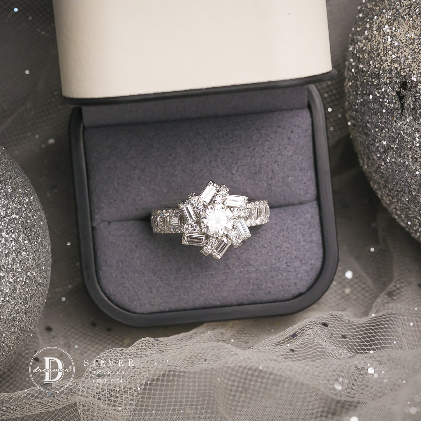 Nhẫn Bạc 950 Đá Moissanite 6li Ổ Hoa Xoáy Đính Baguette - Snowflake Flower Moissanite Diamond Silver Ring